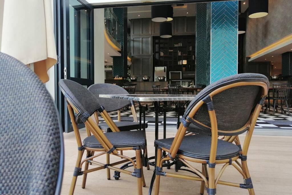 Regency Apartment Hotel Menlyn Pretoria Exterior photo